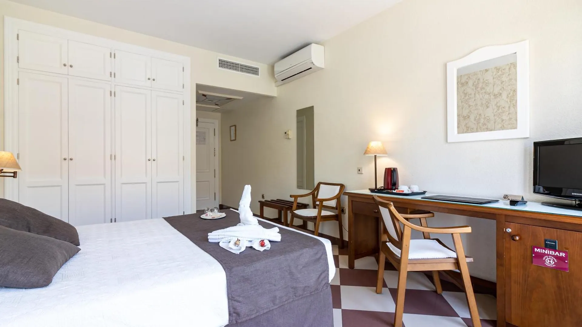 Hotel Avenida Tropical By Bossh! Hotels Salobrena