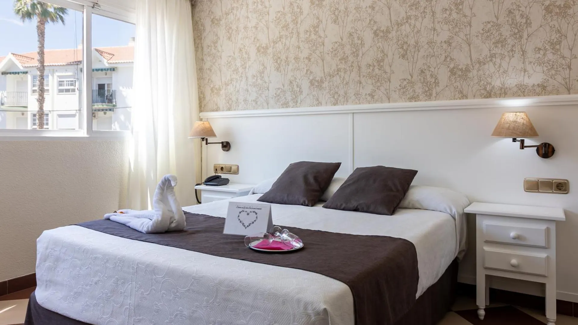 Hotel Avenida Tropical By Bossh! Hotels Salobrena 3*,
