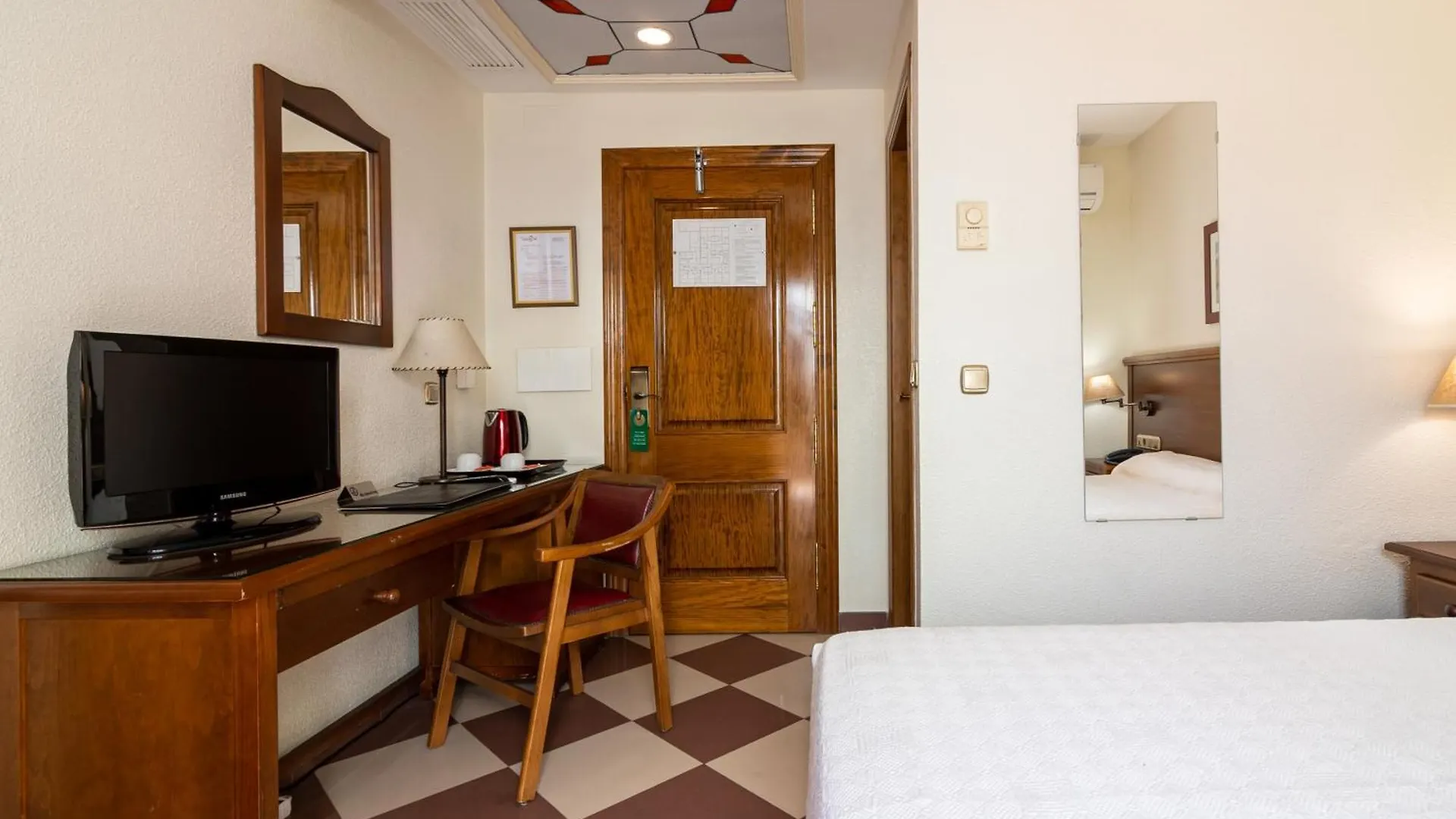 Hotel Avenida Tropical By Bossh! Hotels Salobrena