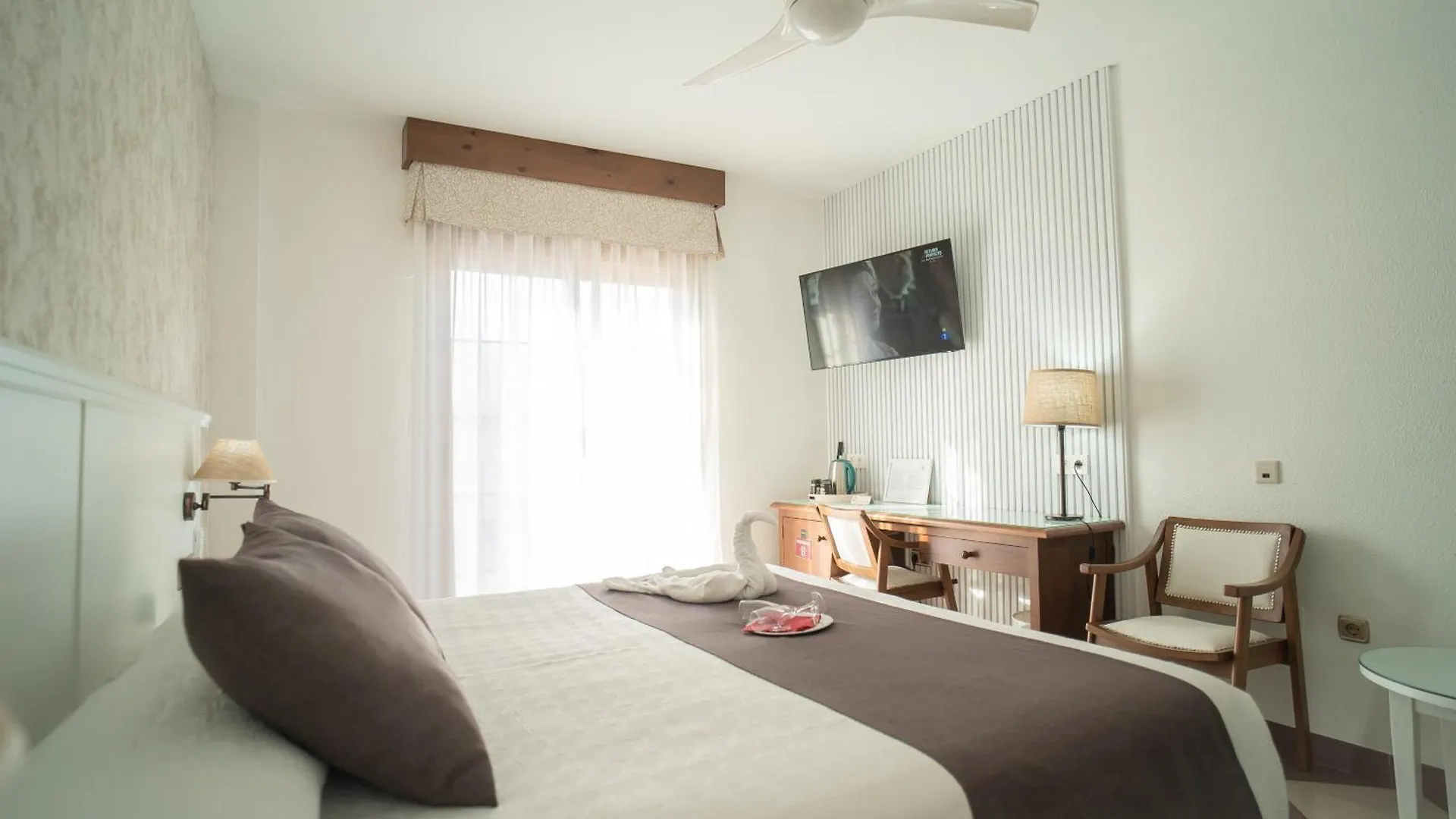 Hotel Avenida Tropical By Bossh! Hotels Salobrena